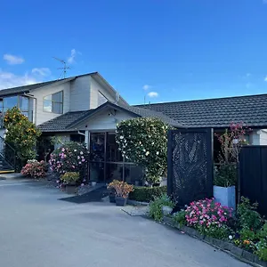 Colonial 4* Blenheim